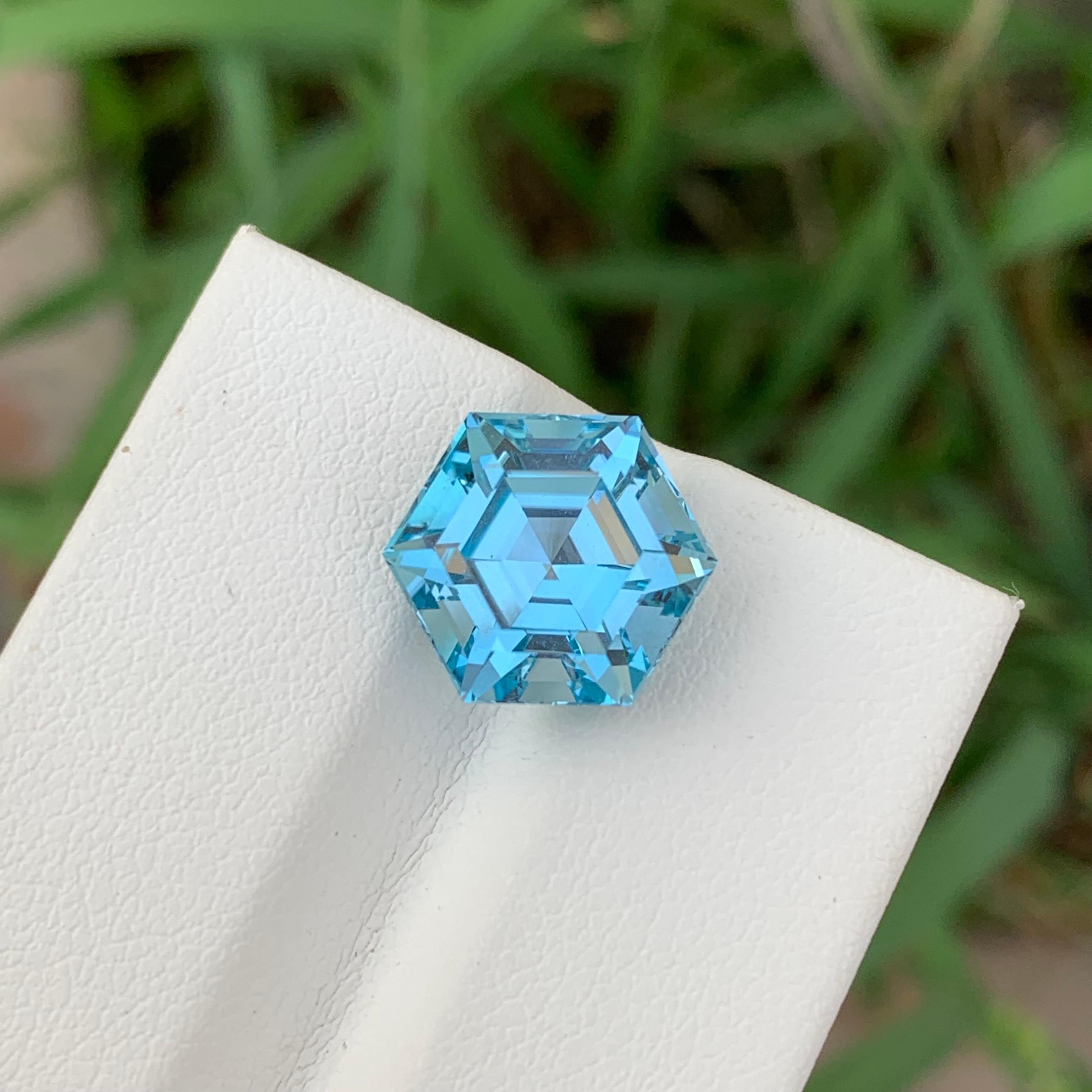 7,60 Karat hübscher loser blauer Topas in sechseckiger Form aus Stein aus Steinminen im Angebot 3