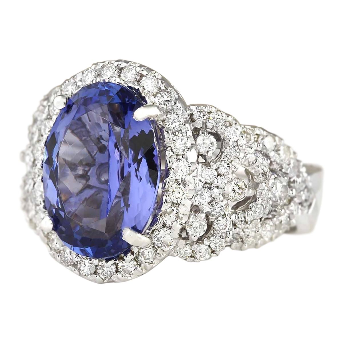 Voici notre superbe bague en or blanc 14 carats ornée d'un diamant et d'une tanzanite de 7,60 carats, estampillée pour l'authenticité. Fabriquée avec précision et élégance, cette bague est un symbole de luxe et de sophistication. Pesant 10,4