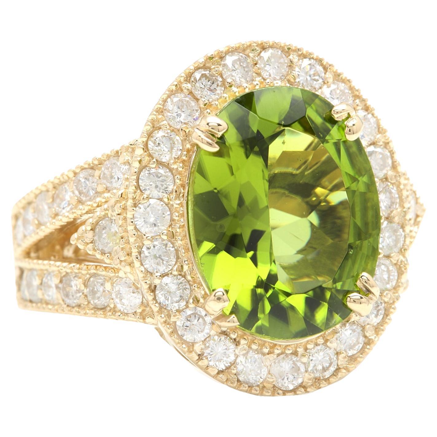 7.60 Carats Impressive Natural Peridot and Diamond 14K Yellow Gold Ring For Sale