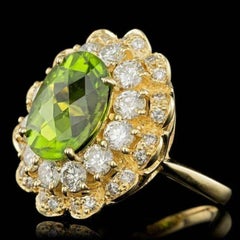 7,60 Karat natürlicher Peridot und Diamant 14K massiver Gelbgold Ring