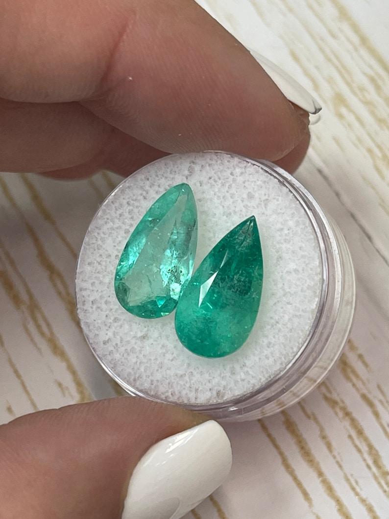 Modern 7.60tcw 15x8 Pear-Cut Matching Colombian Emeralds - Genuine Loose Gems For Sale