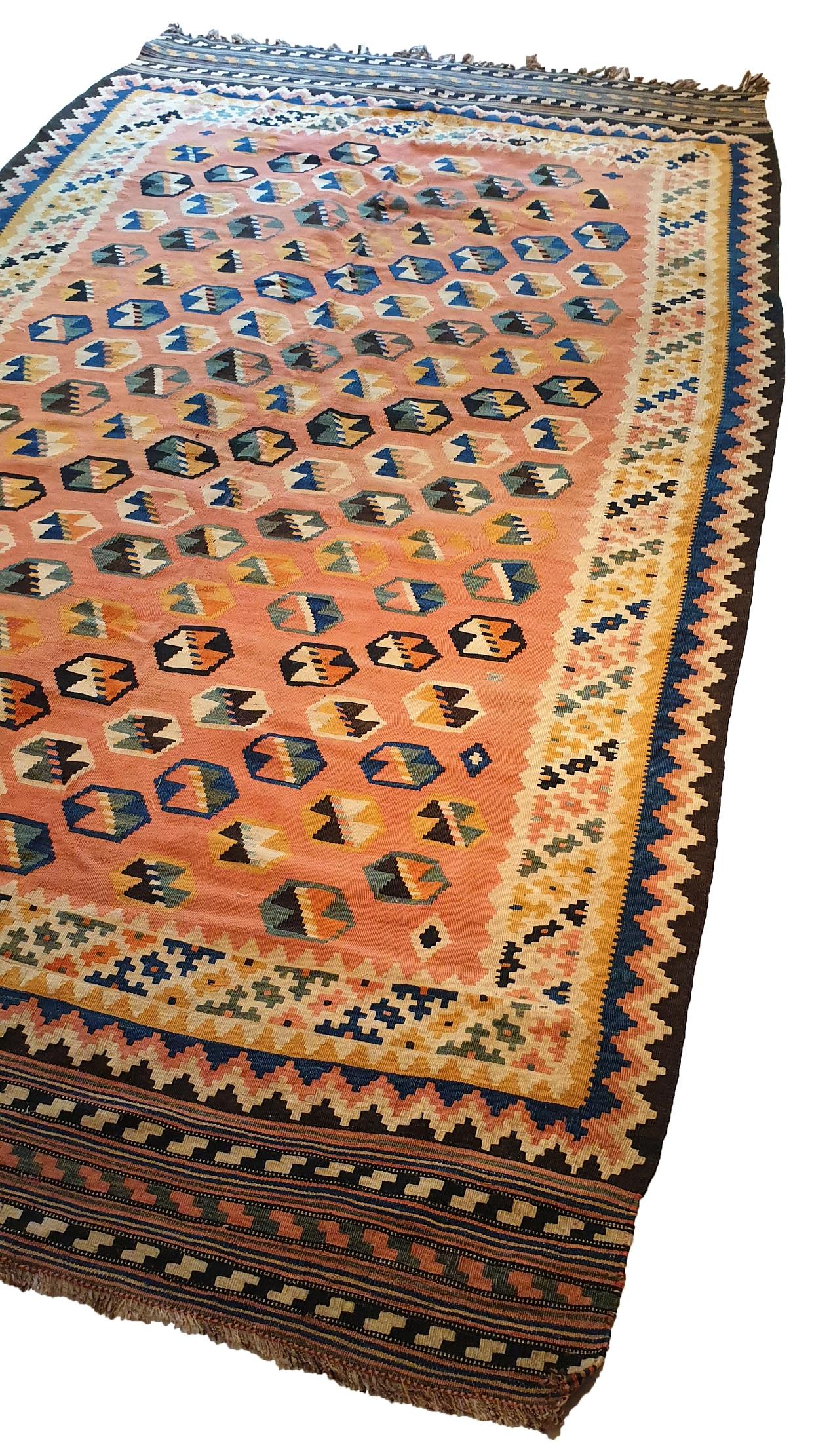761 - Precioso Kilim Ghashghai Vintage Centroasiático en venta