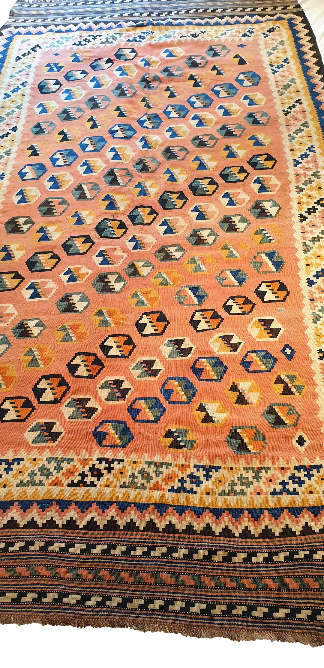 Hand-Woven 761 - Beautiful Vintage Ghashghai Kilim For Sale