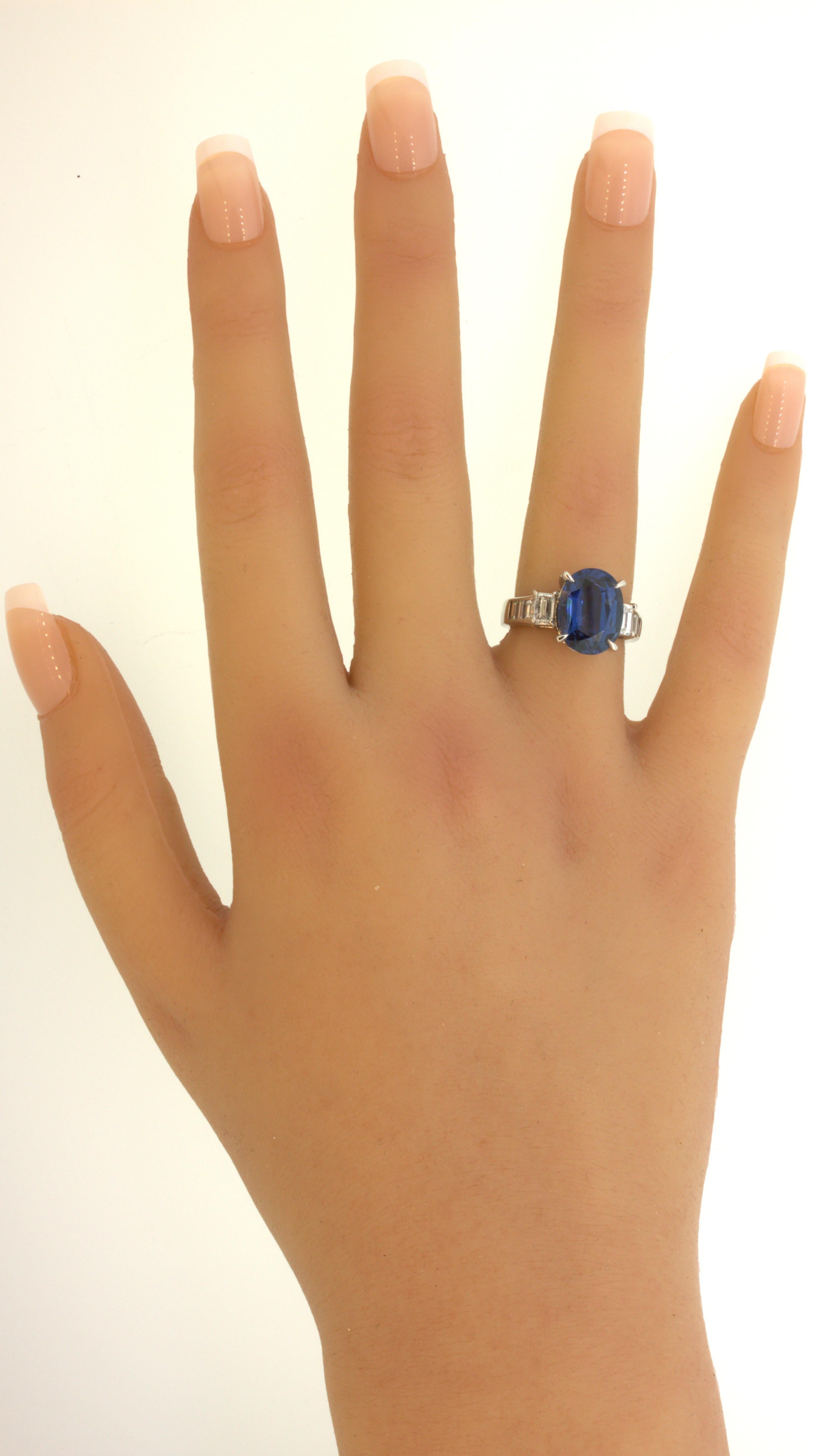 7.61 Carat No-Heat Blue Sapphire Diamond Platinum Ring, GIA Certified For Sale 2