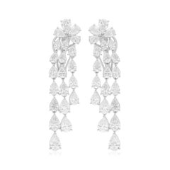 Boucles d
oreilles chandelier en or blanc 18 carats avec diamants poire de 7,61 carats SI/H