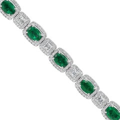 7.62 Carat Emerald and Diamond White Gold Modern Bracelet