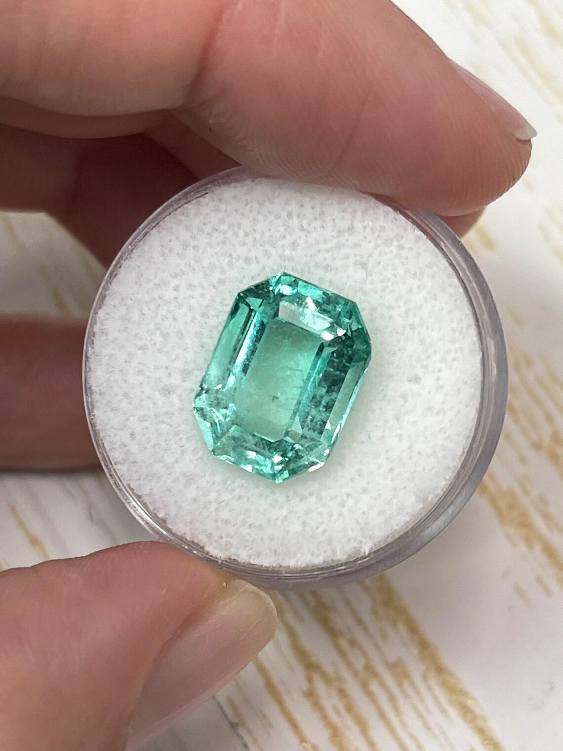 Modern 7.62ct Clear Colombian Emerald 13x10 Pastel Green Cut Gem May Birthstone For Sale