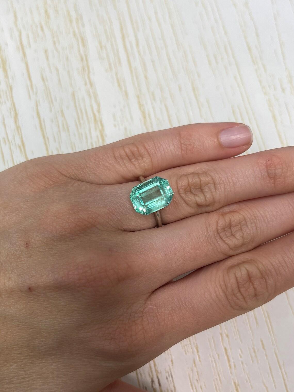 7.62ct Clear Colombian Emerald 13x10 Pastel Green Cut Gem May Birthstone For Sale 3
