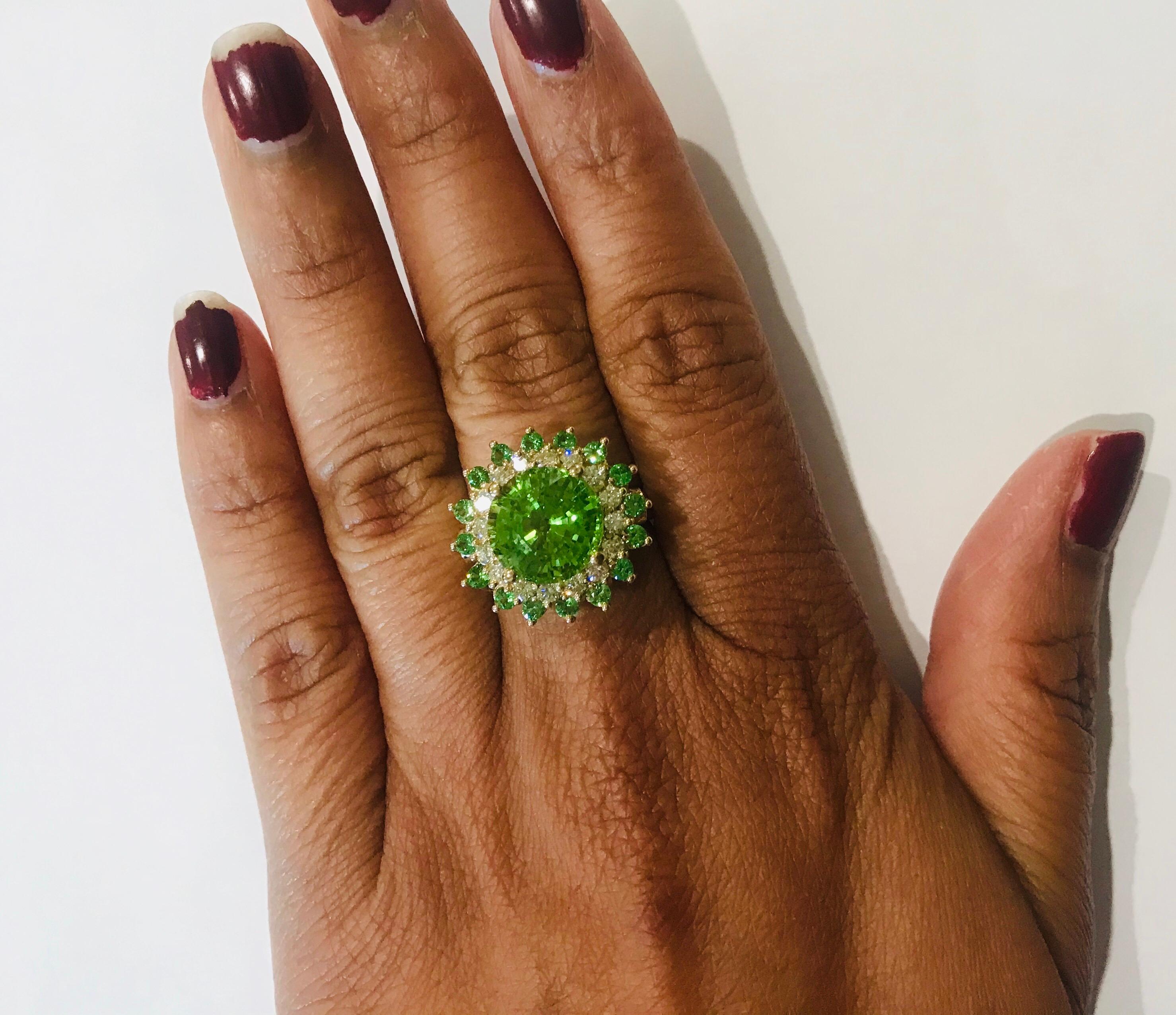 7,63 Karat Peridot Tsavorit Diamant Gelbgold Cocktail-Ring 1