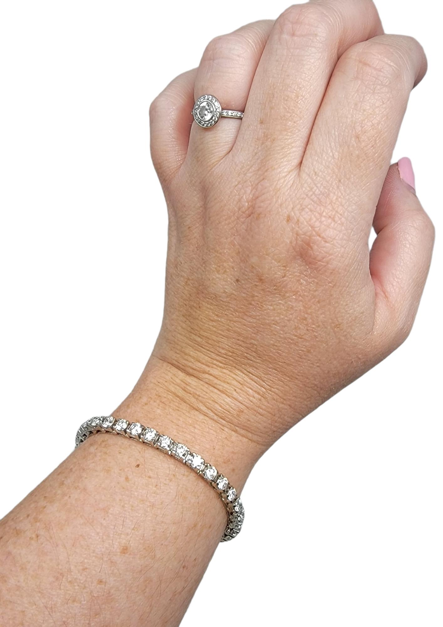 Bracciale tennis con diamanti tondi e brillanti da 7,63 carati totali in oro bianco 14 carati in vendita 4