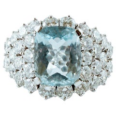 Vintage 7.64 Carat Aquamarine and 8.30 Carat Diamonds Ring