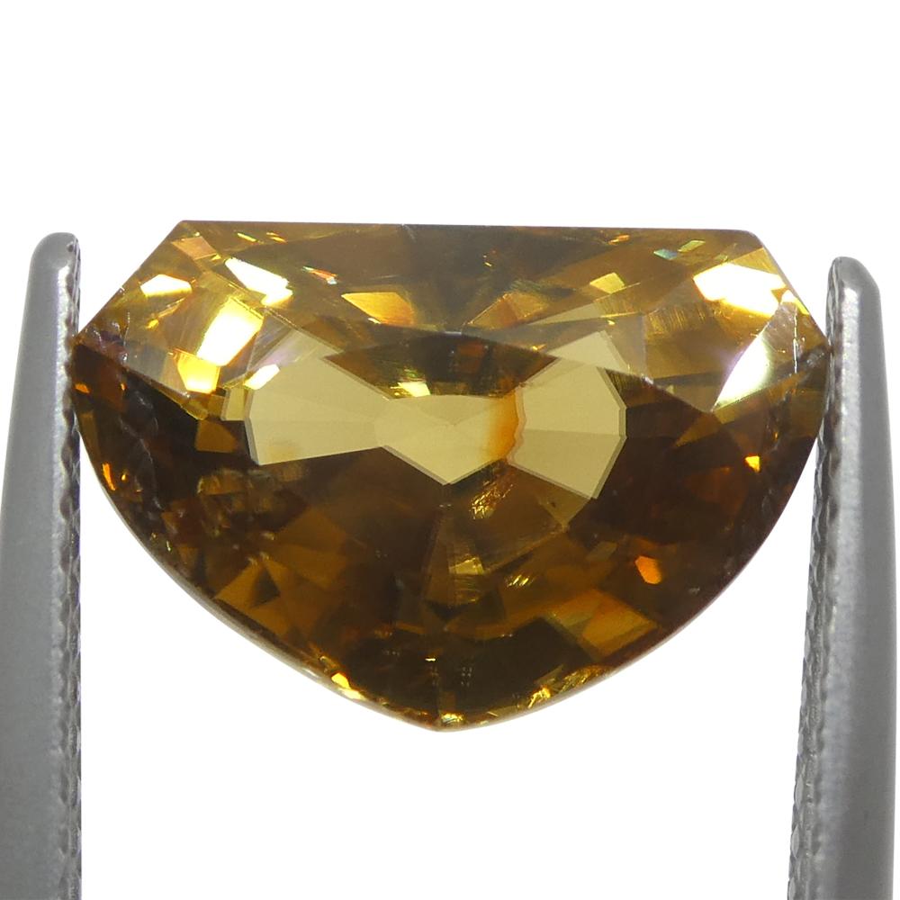 7.64ct Natural Earth Mined Half Moon Fancy Cut Orange Zircon from Sri Lanka en vente 6