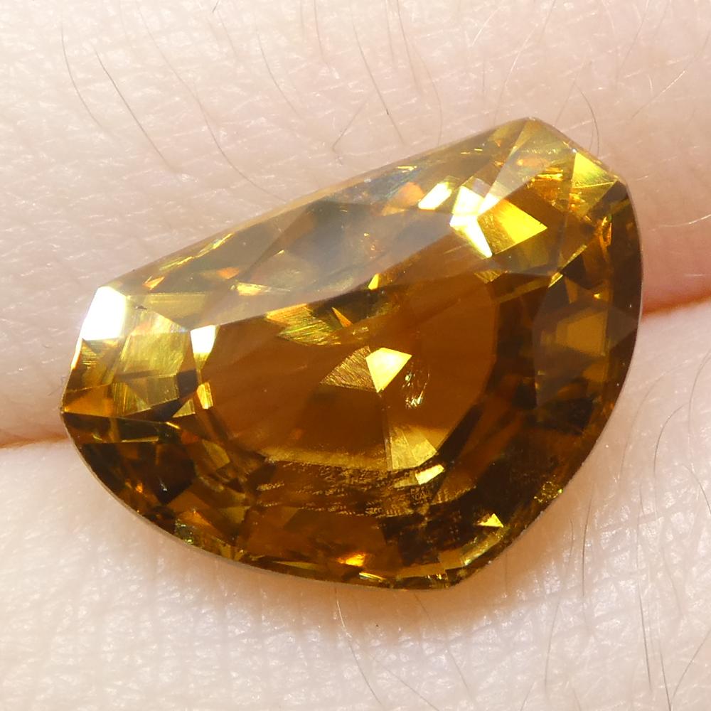 7.64ct Natural Earth Mined Half Moon Fancy Cut Orange Zircon from Sri Lanka en vente 8