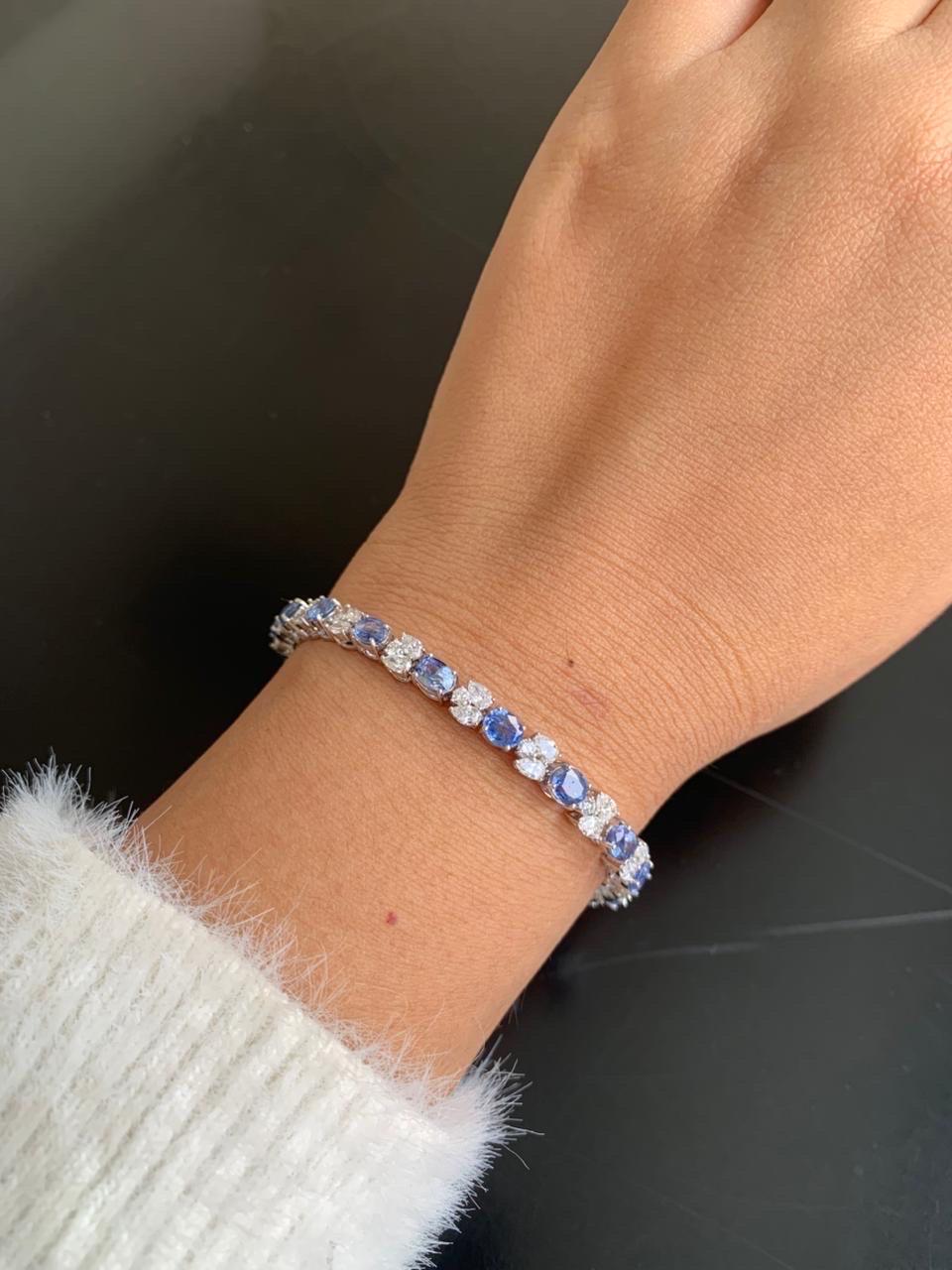 Bracelet en or blanc 18 carats avec saphir bleu du Cachemire et diamant de 7,65 carats Unisexe en vente