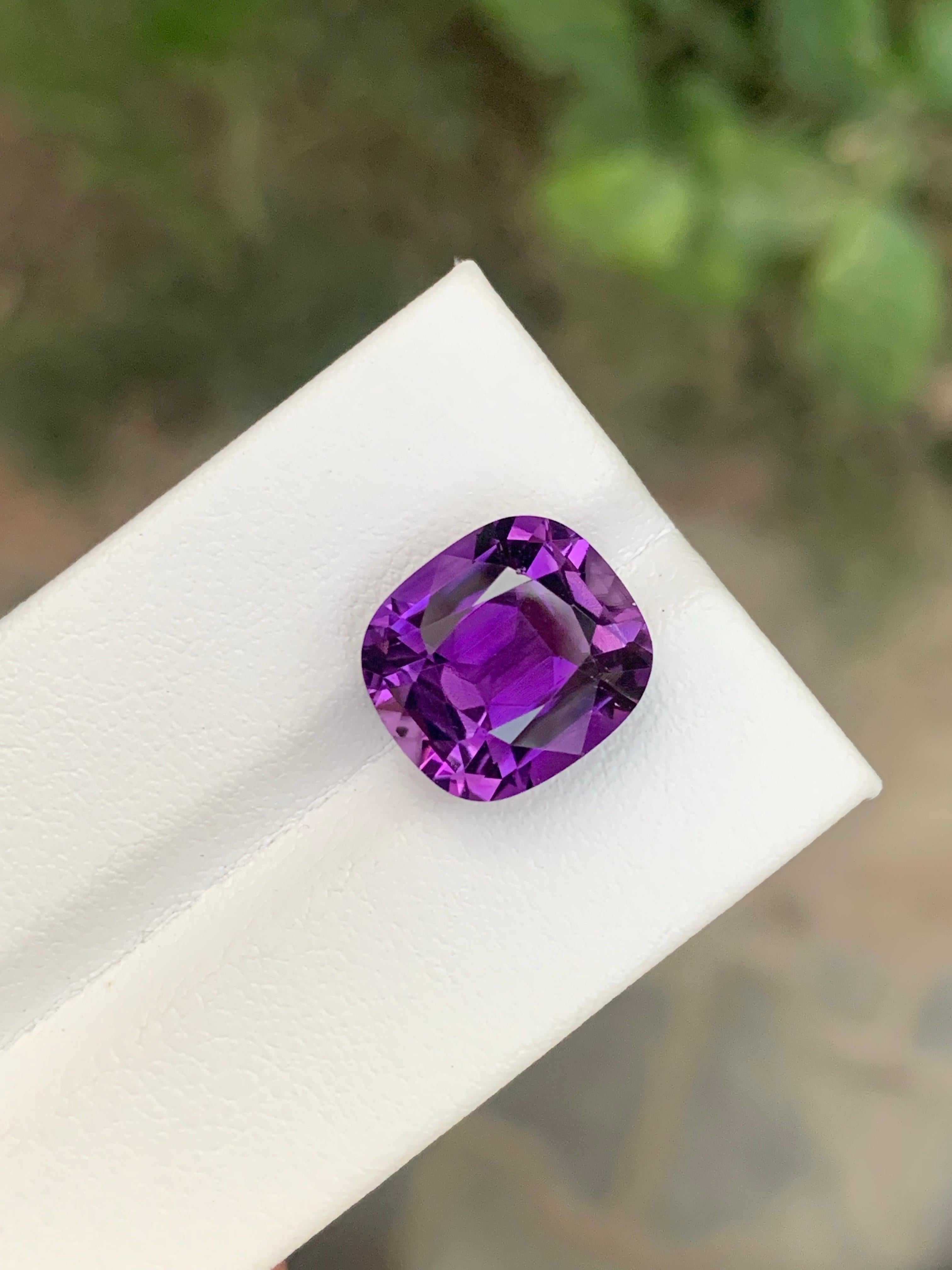 Taglio cuscino Ametista naturale sfusa da 7,65 carati con taglio a cuscino proveniente dal Brasile in vendita