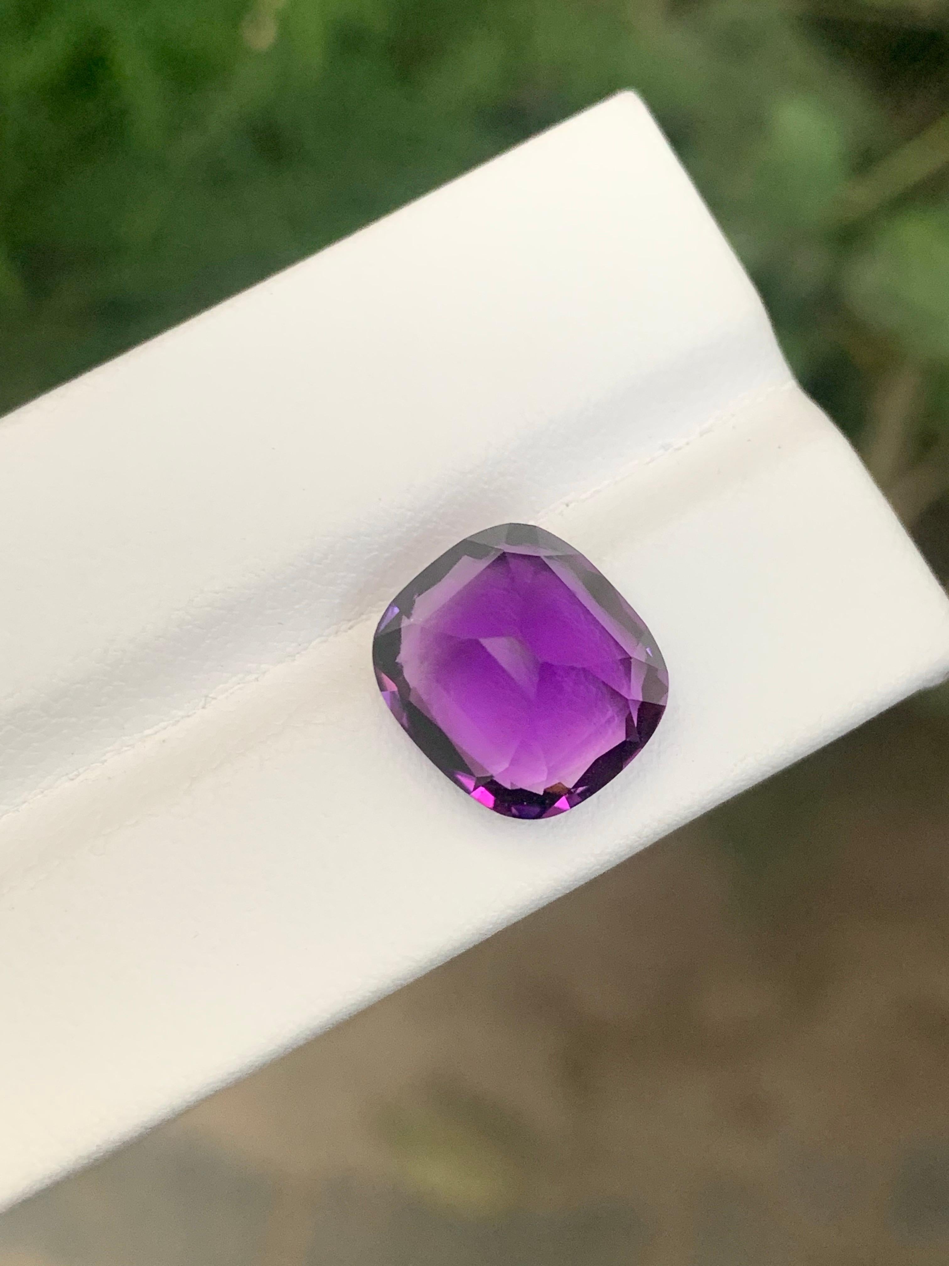 Ametista naturale sfusa da 7,65 carati con taglio a cuscino proveniente dal Brasile In condizioni Nuovo in vendita a Peshawar, PK