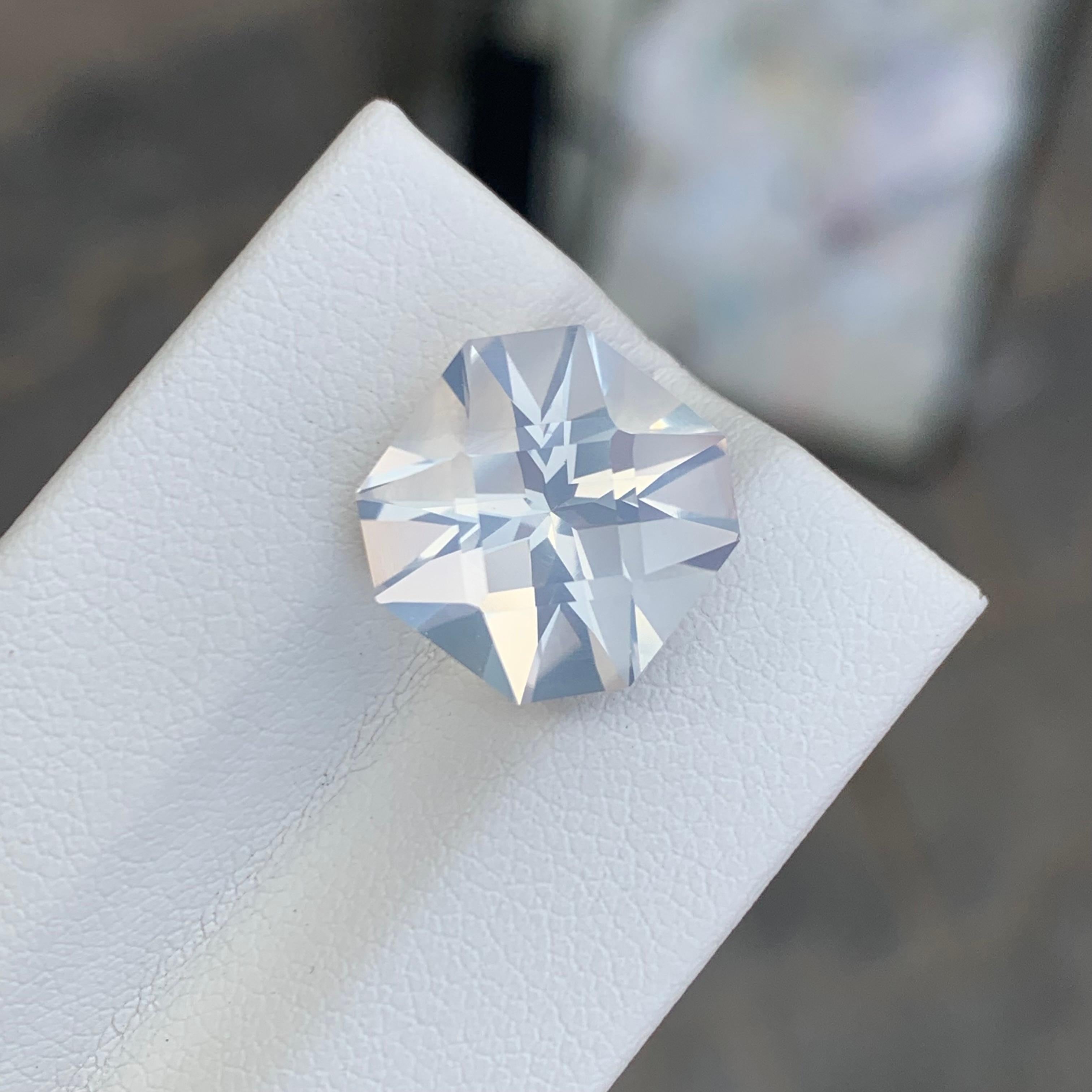 Arts and Crafts 7.65 Carat Natural Loose Moonstone Square Shape Gemstone (pierre de lune en vrac de forme carrée) en vente