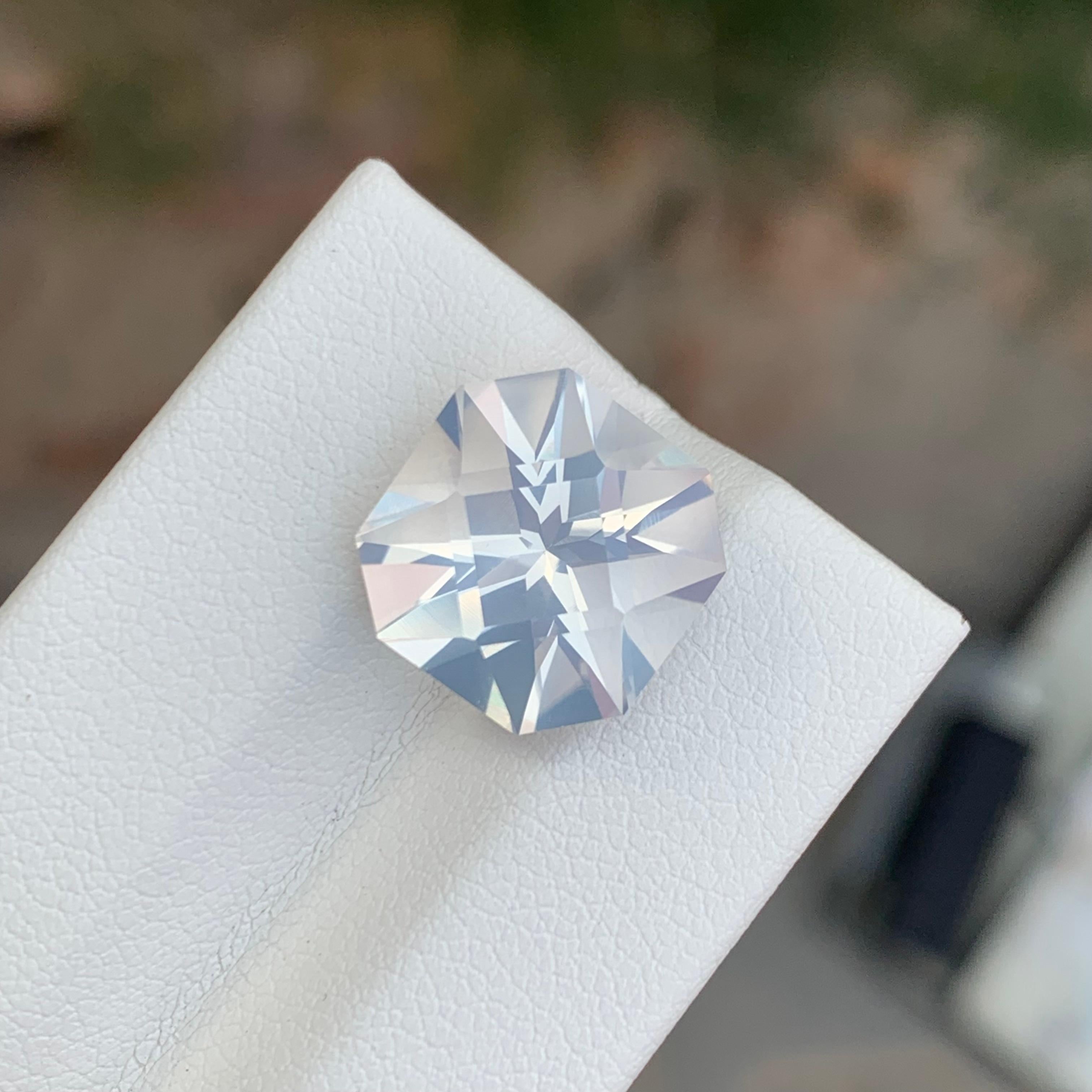 7.65 Carat Natural Loose Moonstone Square Shape Gemstone (pierre de lune en vrac de forme carrée) en vente 1