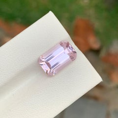 7.65 Carat Natural Loose Pink Kunzite Emerald Shape Gem For Jewellery Making