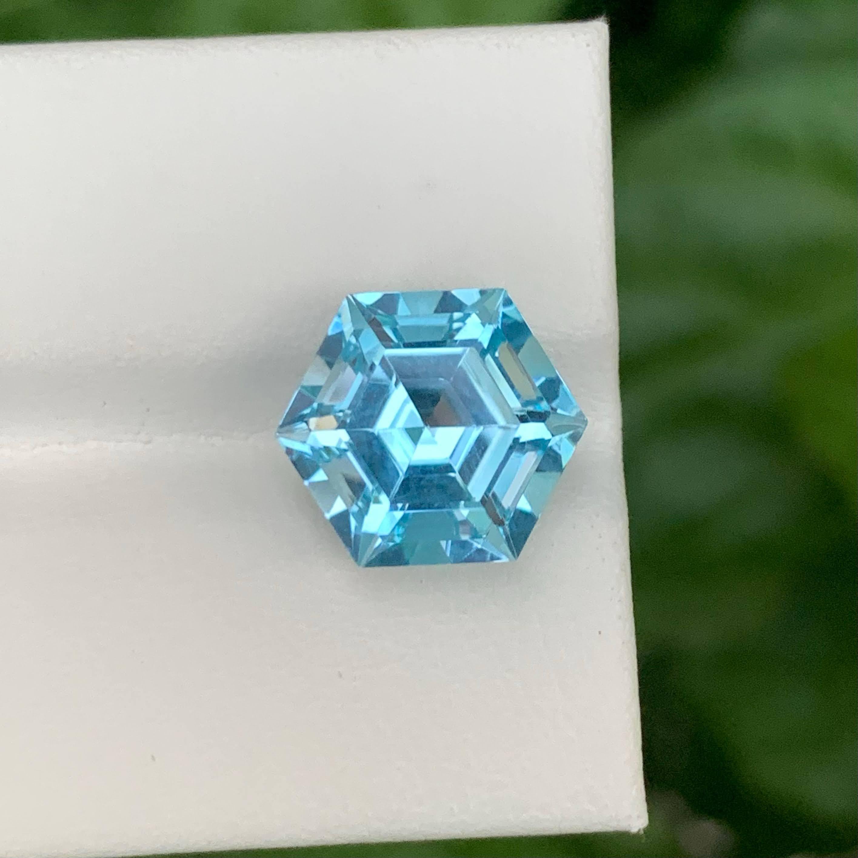 Gewicht 7,65 Karat
Abmessungen 11.5x11.2x8.7mm
Behandlung Keine
Herkunft Afrika
Klarheit VVS
Form Schnitt Phantasie 
NA



Dieser schillernde 7,65-Karat-Blautopas hat einen atemberaubenden, leuchtend blauen Farbton, der durch einen einzigartigen