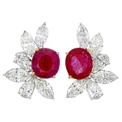 Boucles d'oreilles à clous en rubis birman « Pigeon Blood » de 7.65 carats, non traité thermiquement, et diamants