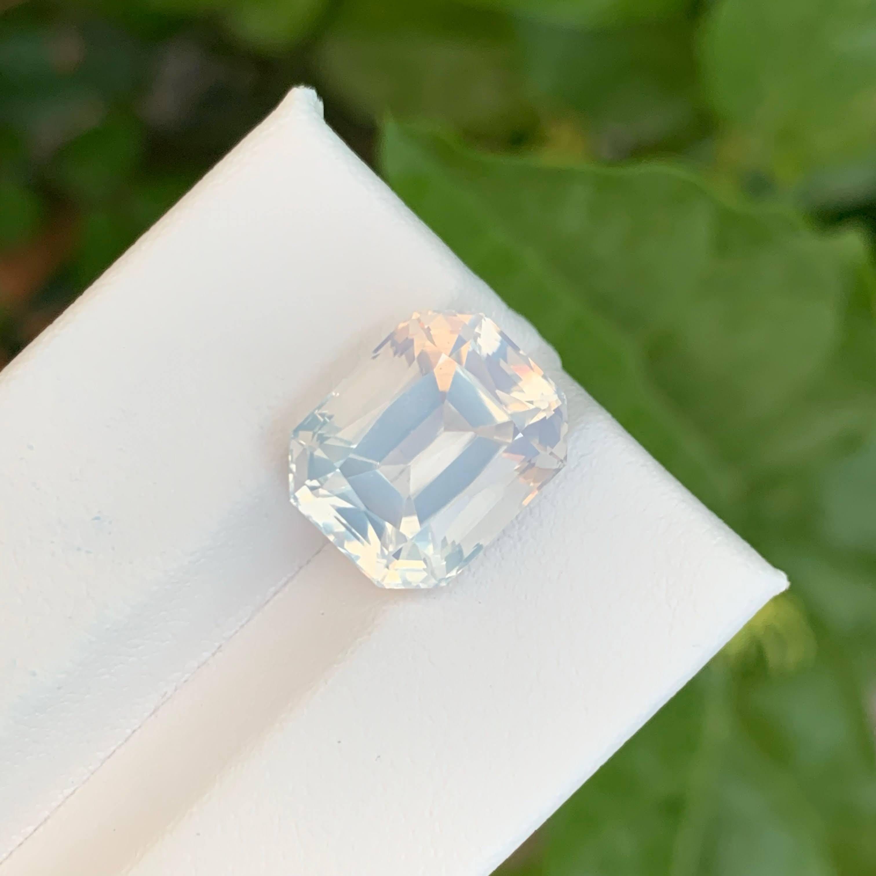 7.65 carats Pierre de lune à facettes Taille radieuse Pierre précieuse africaine naturelle Neuf - En vente à Bangkok, TH