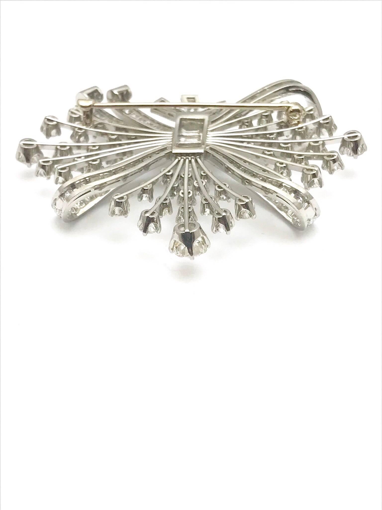 7.67 Carat Round and Baguette Diamond Platinum Spray Bow Brooch In Excellent Condition In Chevy Chase, MD