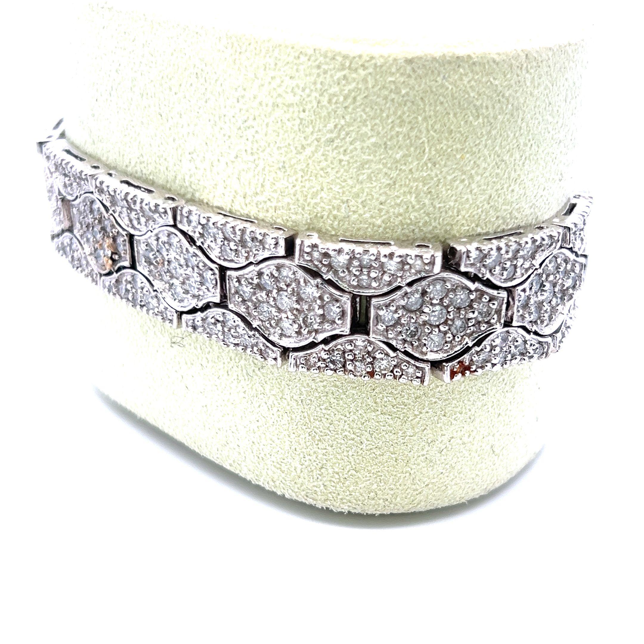 Bracelet à maillons en or blanc 14 carats avec diamants brillants ronds de 7,67 carats Bon état - En vente à New York, NY