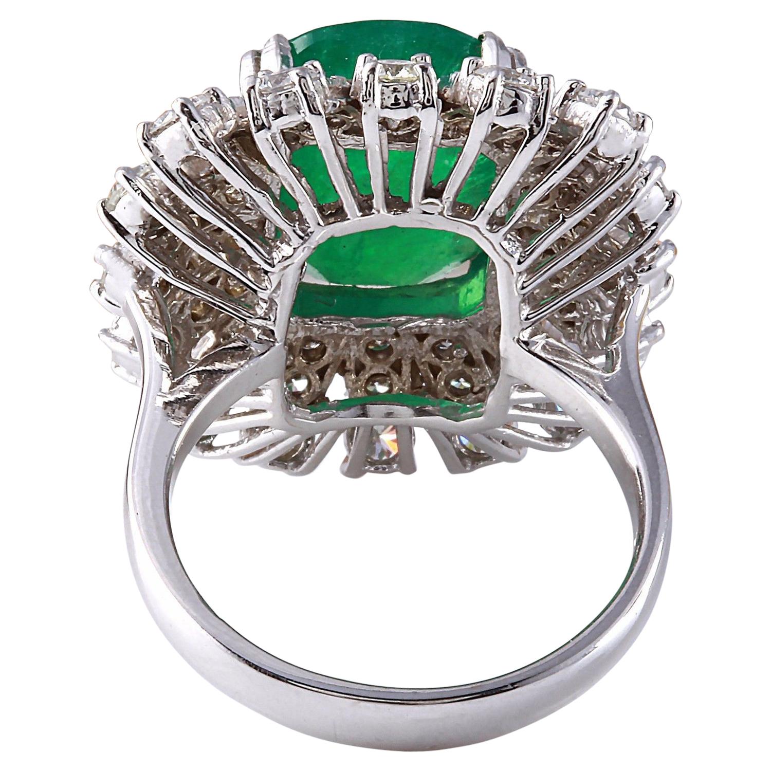 Modern Exquisite Natural Emerald Diamond Ring In 14 Karat Solid White Gold For Sale