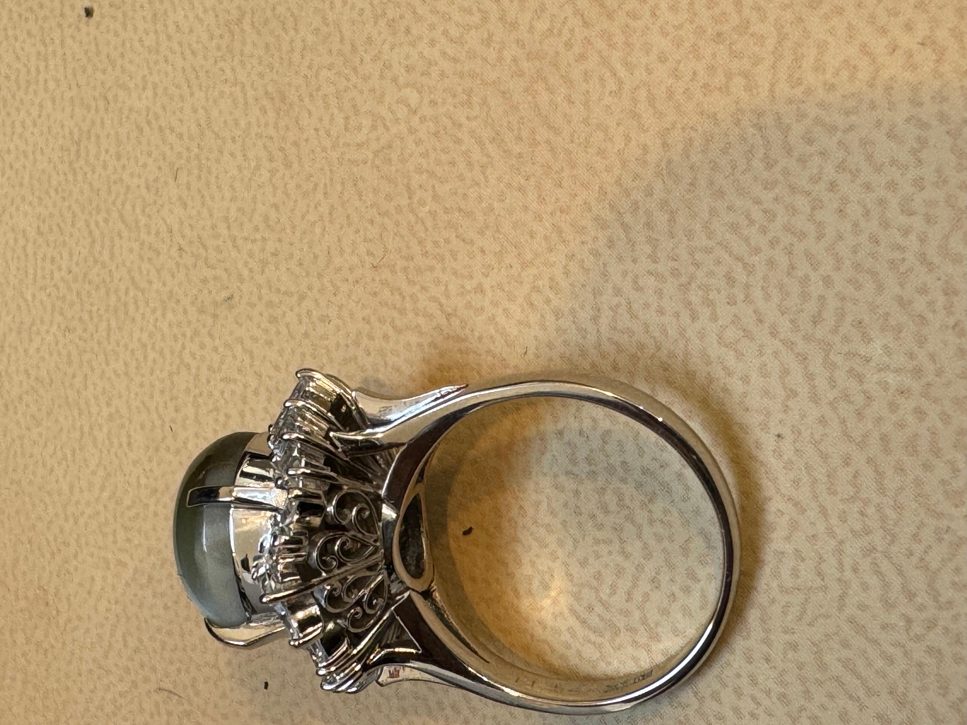 7.68 Ct Blue Green Cat's Eye Tourmaline Cocktail Ring with Diamonds in Platinum For Sale 3