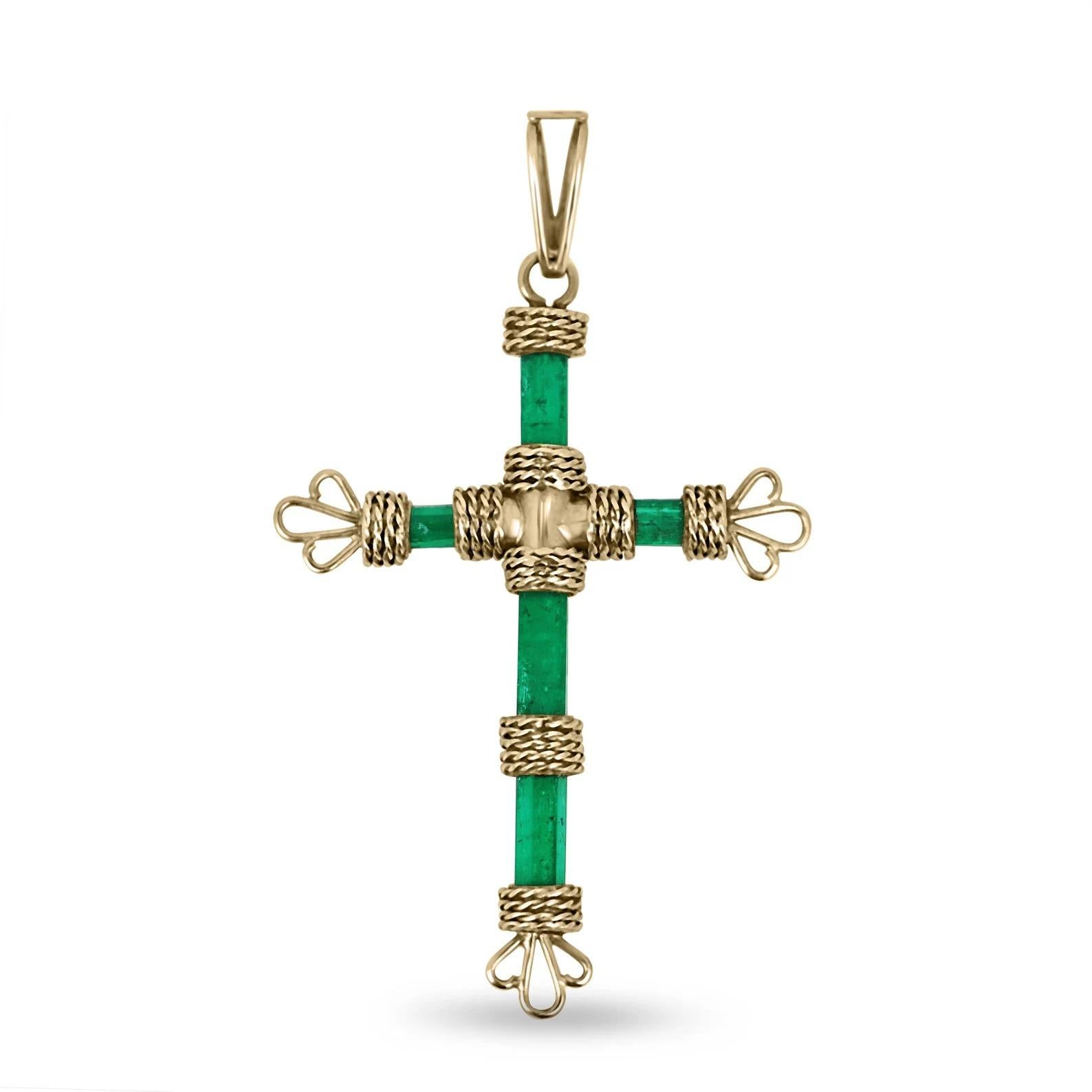 7.69tcw One of a Kind Colombian Emerald Gold Raw Crystal Cross Pendentif 18K