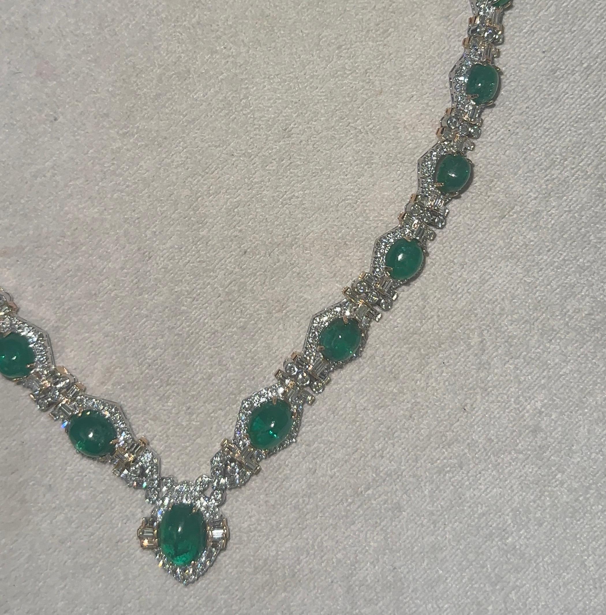 76cts Cabochon Smaragde und 36,7 Karat Diamant Halskette für Damen oder Herren im Angebot
