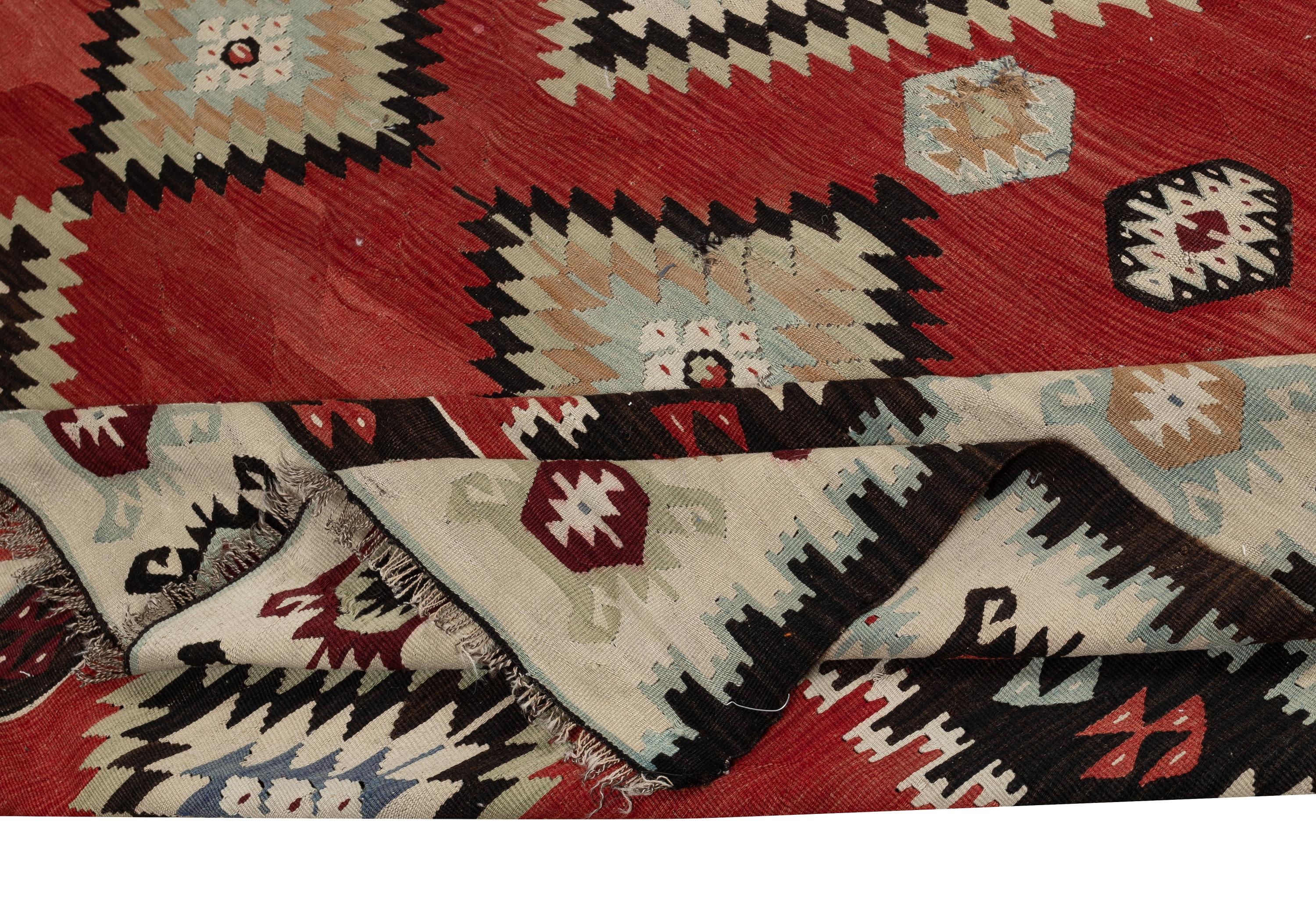 Turco Kilim rosso vintage tessuto a mano da 7,6x10 piedi. Tappeto turco a trama piatta. 100% Lana in vendita