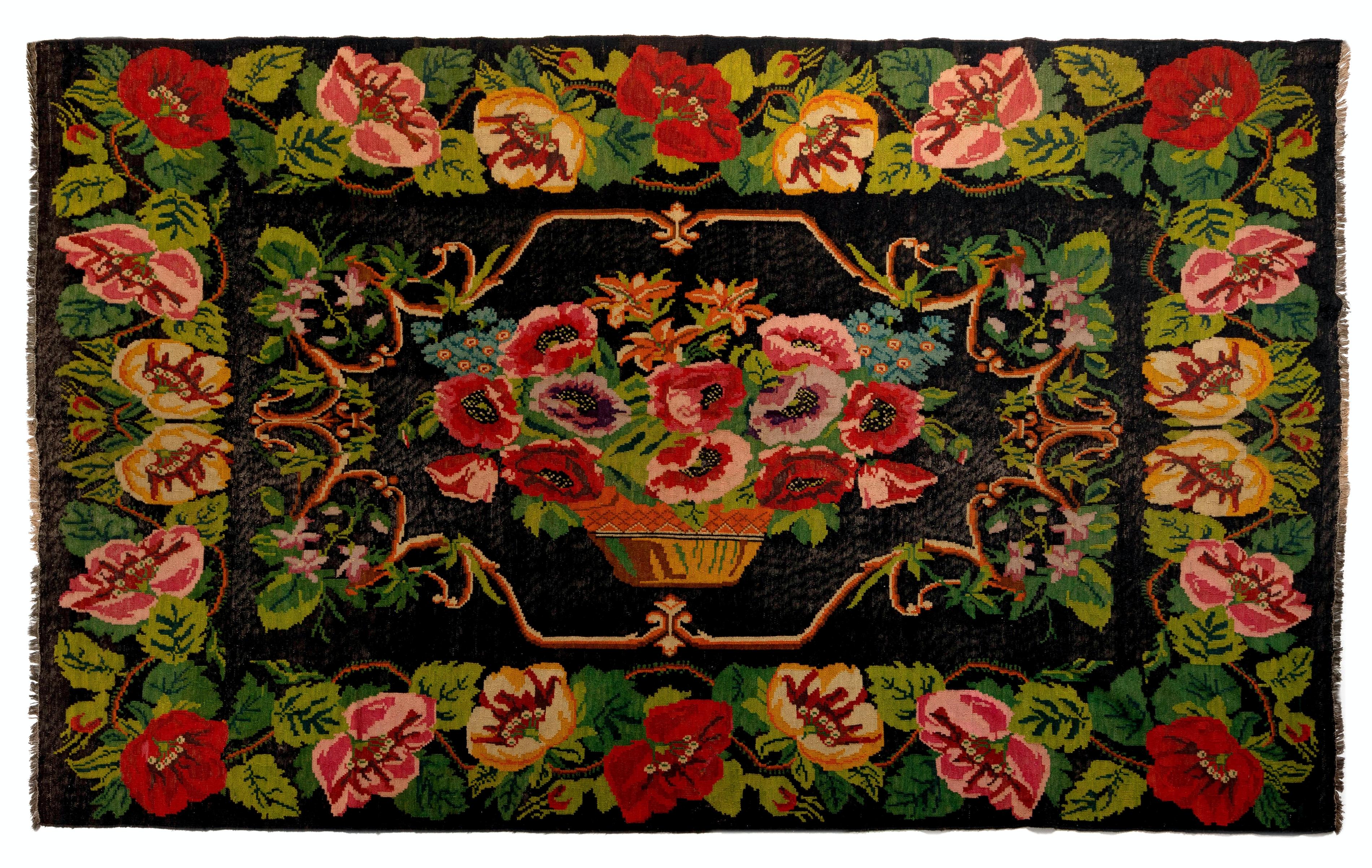 Bohemian 7.6x11.4 Ft Handmade Bessarabian Kilim. Vintage Floral Rug. All Wool Tapestry For Sale
