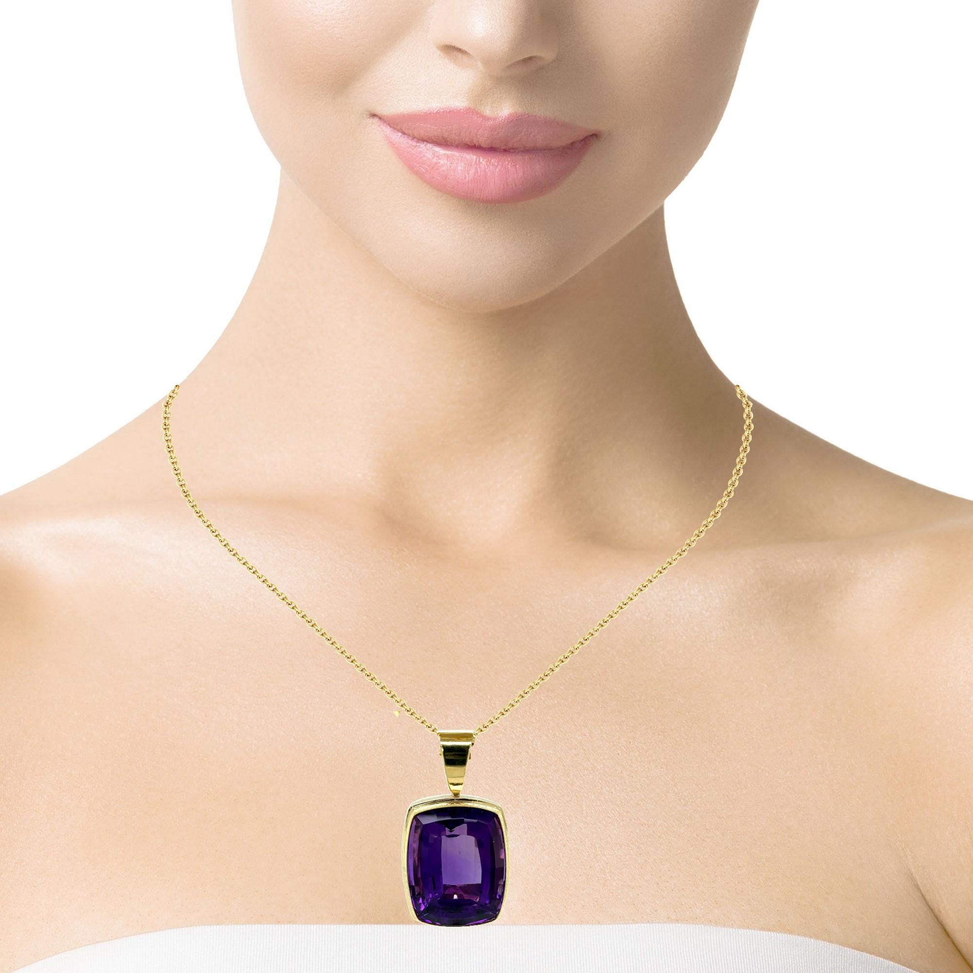 77 Carat Amethyst and 18k Yellow Gold Handmade Pendant  For Sale 4
