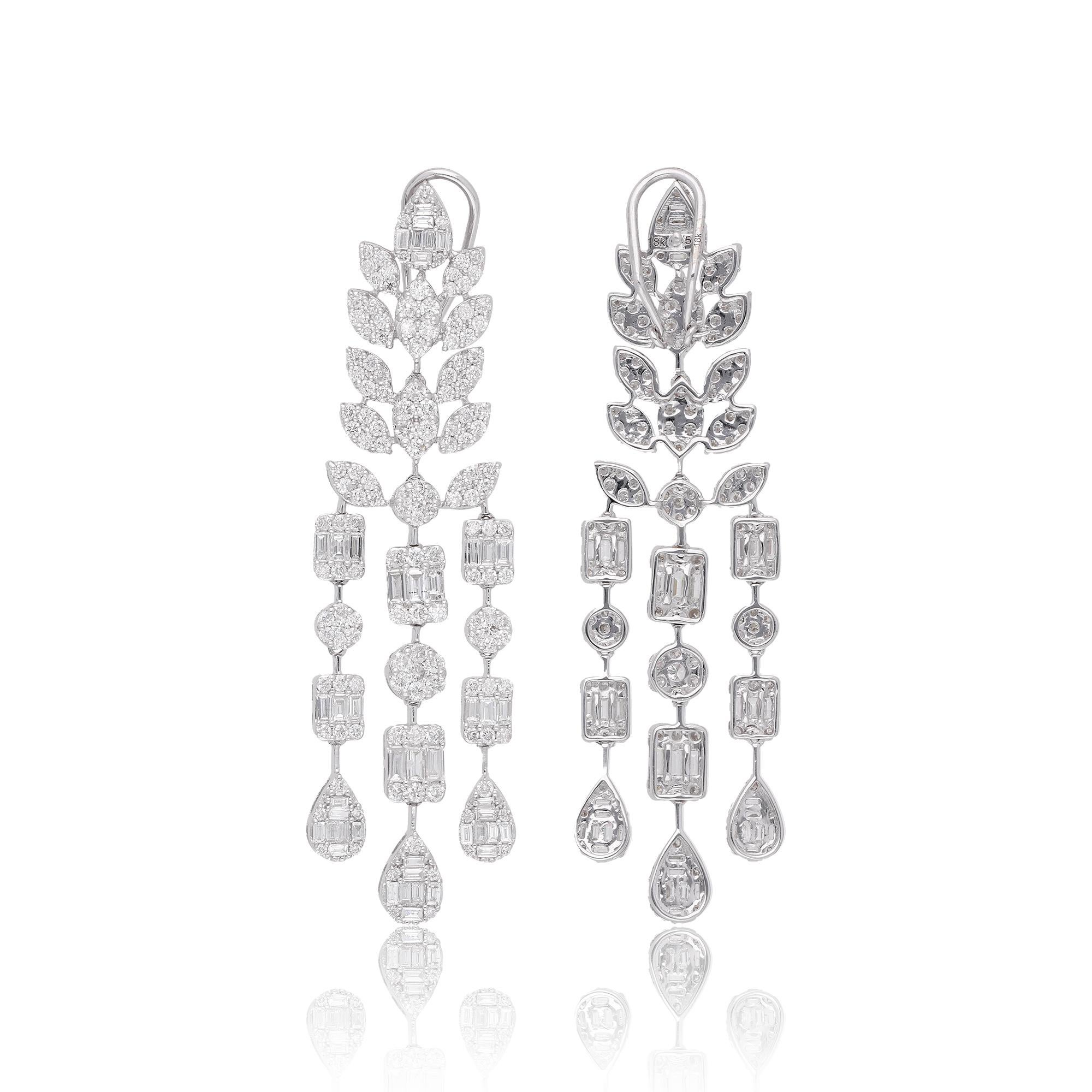 Make your special day even more magical with these exquisite Chandelier Diamond Earrings, handcrafted with love. These earrings feature an elegant Chandelier design that will take your bridal look to the next level. These earrings are available in
