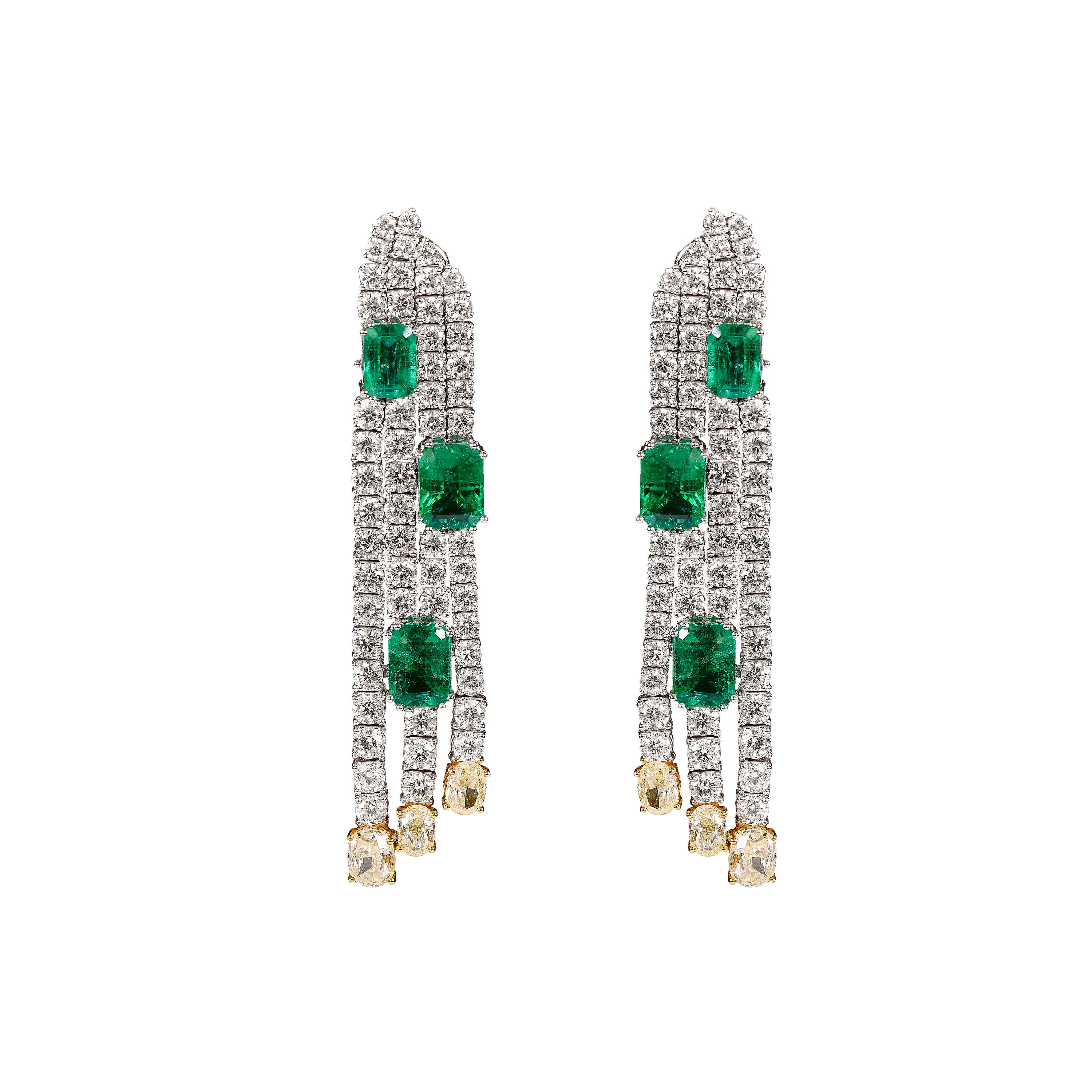 7.7 Carat Emerald, Yellow and White Diamond Earrings in 18 Karat White Gold In New Condition For Sale In Hong Kong, HK