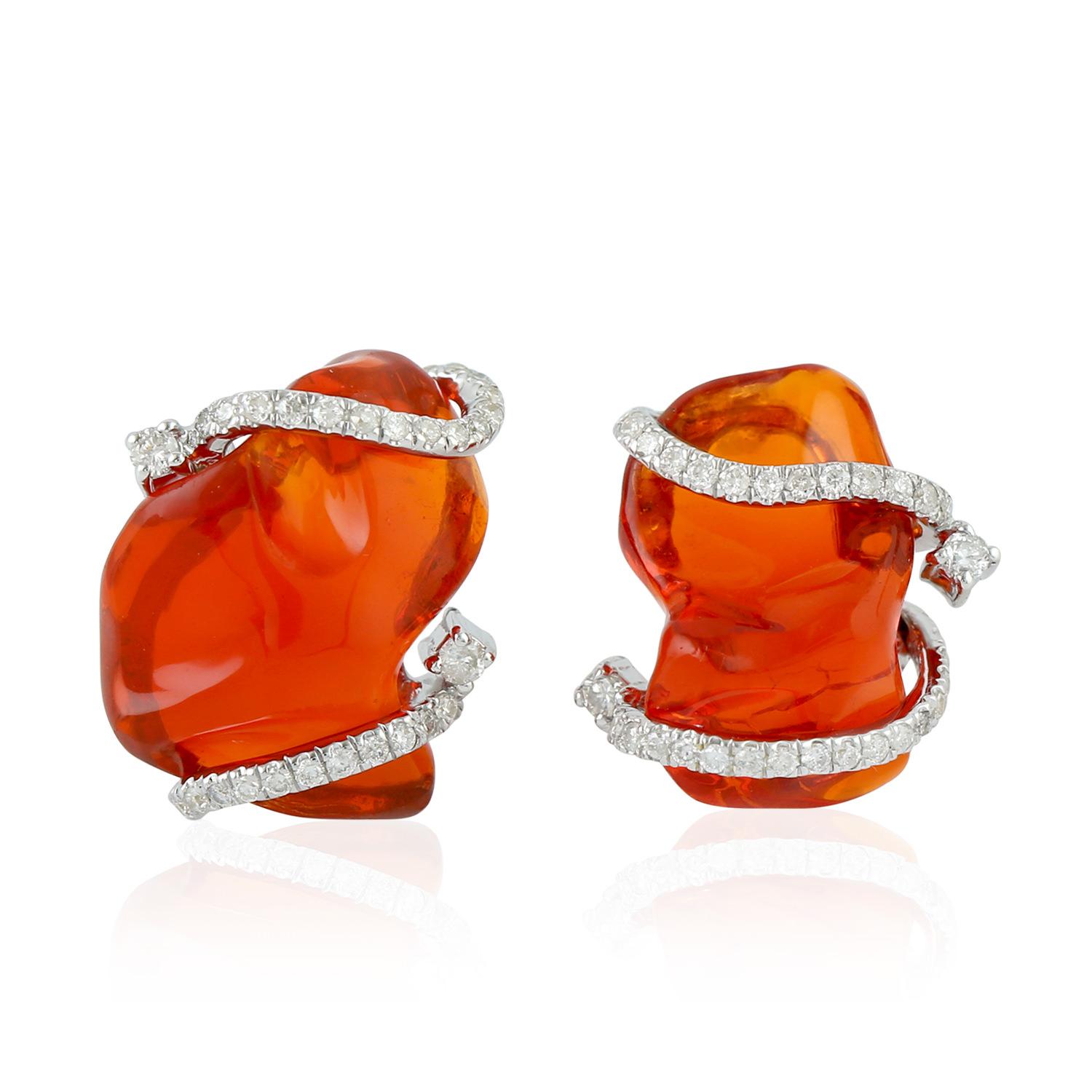 Taille mixte Boucles d'oreilles or 18 carats diamant 7.7 Carat Fire Opal en vente