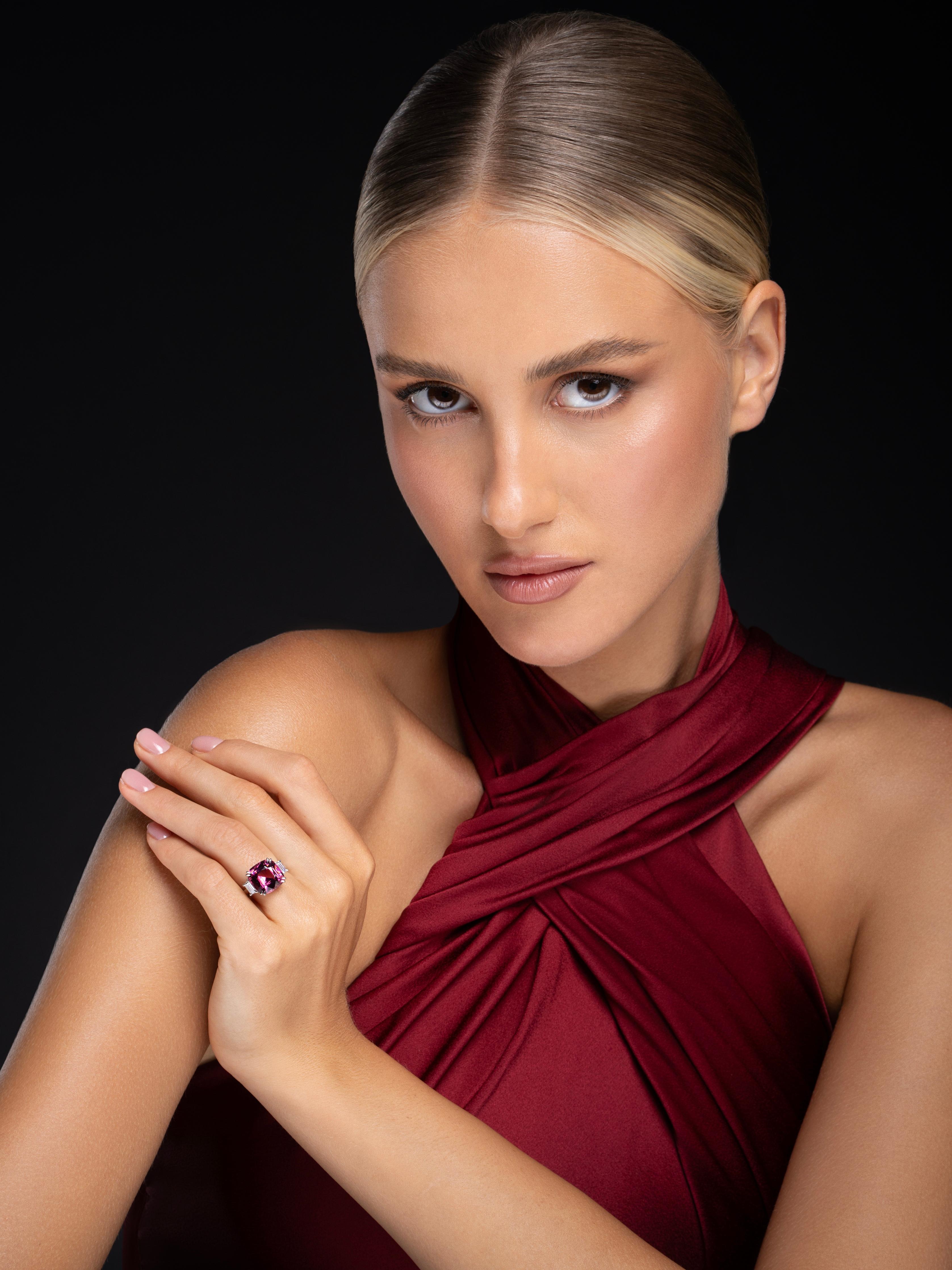 Women's or Men's 7.7 carat Pink Tourmaline Diamond Ring For Sale
