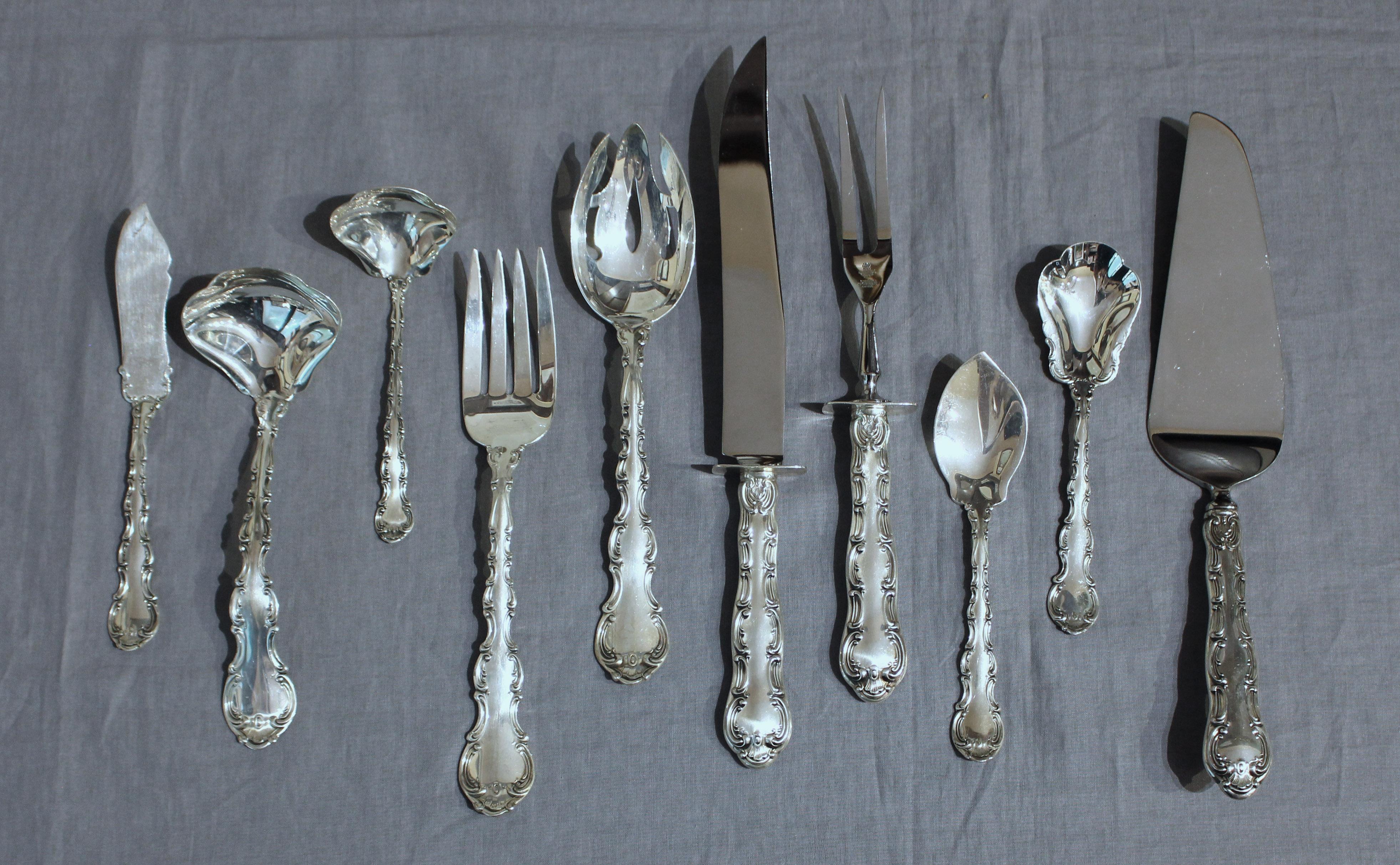 77-teiliges Besteckset aus Sterlingsilber mit Straßburg-Muster von Gorham im Angebot 4
