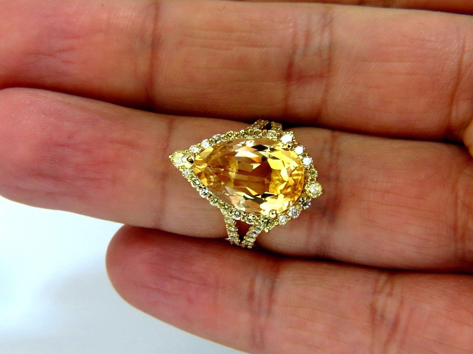 7.70 Carat Natural Fancy Yellow Diamonds Citrine Ring 14 Karat Halo In New Condition In New York, NY