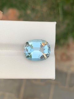 7.70 Carats Pale Blue Natural Aquamarine Gemstone