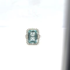 Anello da cocktail in oro bianco con diamante e acquamarina da 7,71 carati a taglio ottagonale