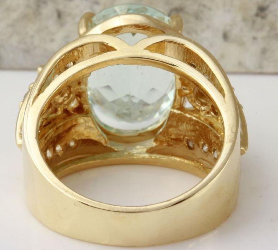 7.71 Carat Exquisite Natural Aquamarine and Diamond 14 Karat Solid Gold Ring In New Condition For Sale In Los Angeles, CA