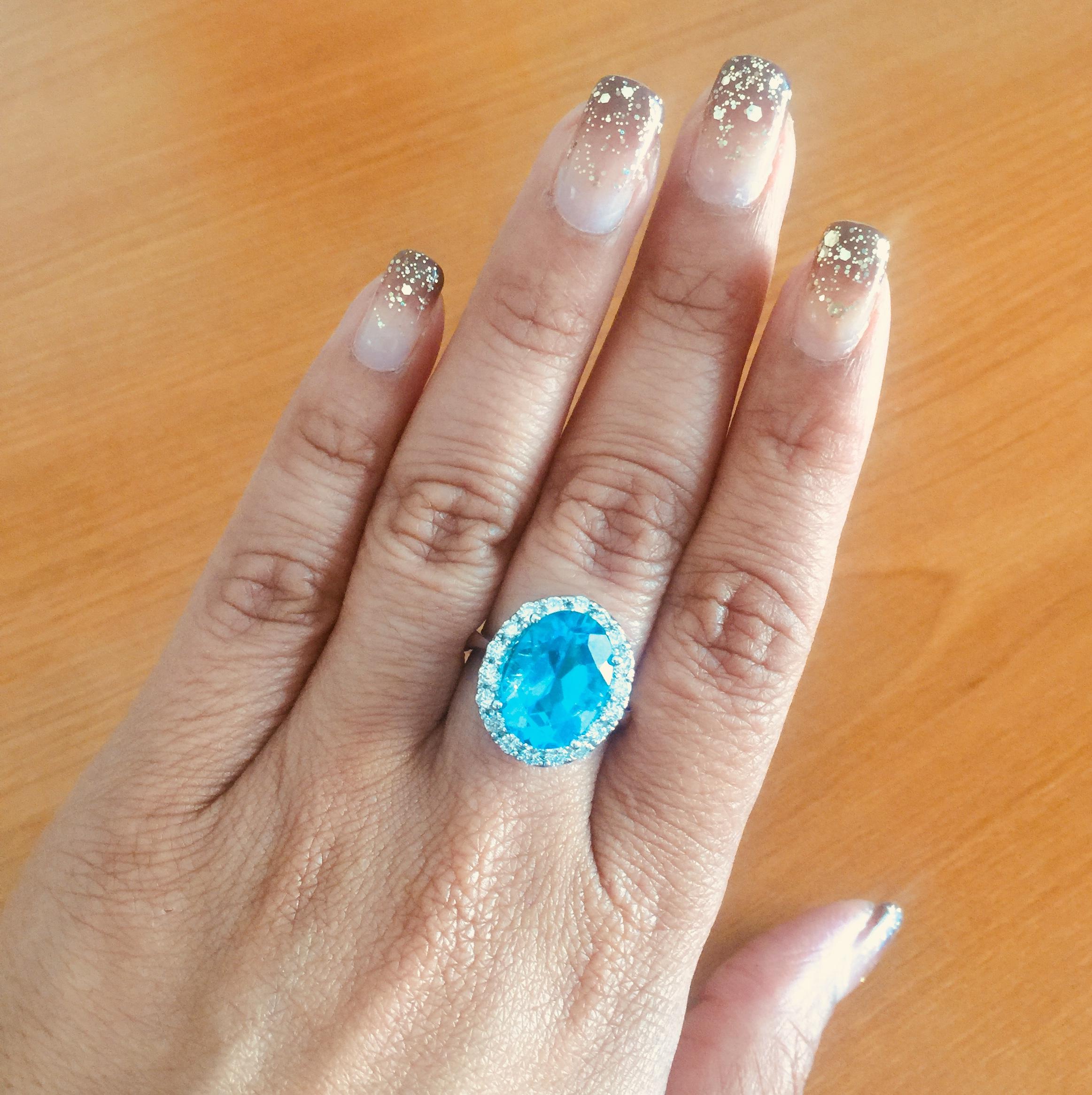 7.72 Carat Blue Topaz Halo Diamond 4 Karat White Gold Ring In New Condition For Sale In Los Angeles, CA