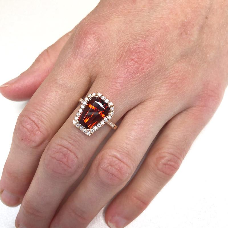 Radiant Cut 7.72 Carat Fiery Orange Spessartite Garnet Diamond Halo Ring in 18 Karat Gold For Sale