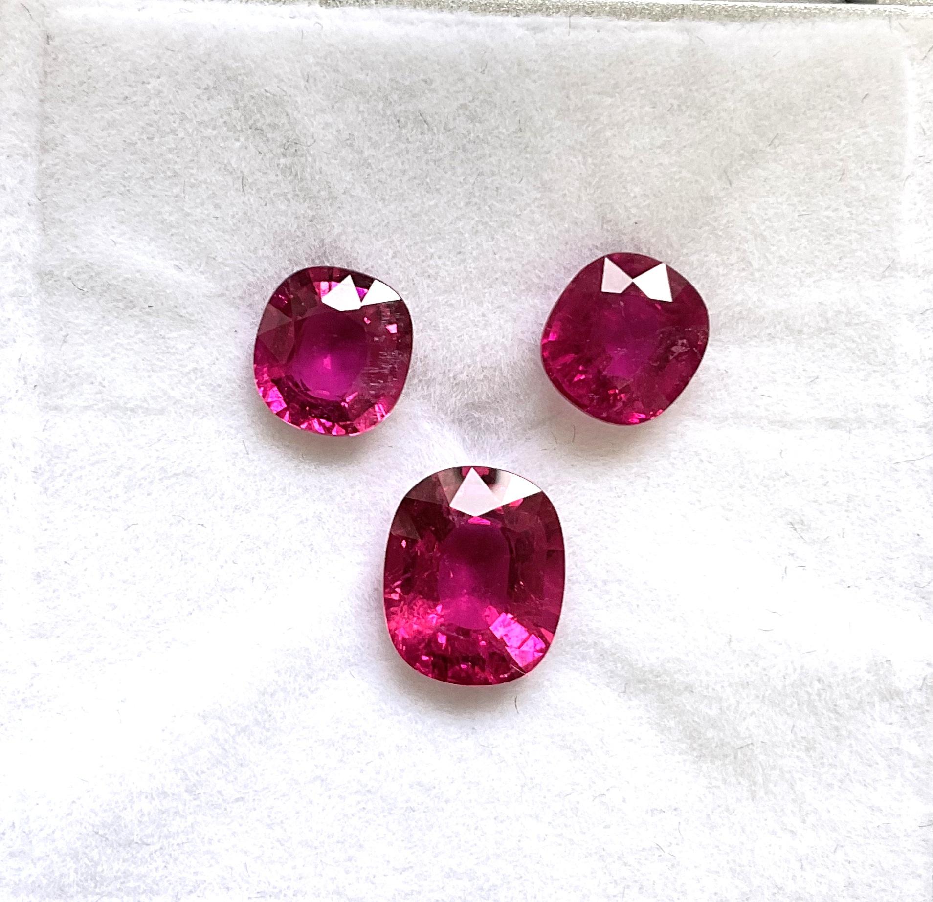 Taglio cuscino 7.74 Carats Rubellite Tourmaline CUshion Cut stone For Jewelry Natural gemstone in vendita