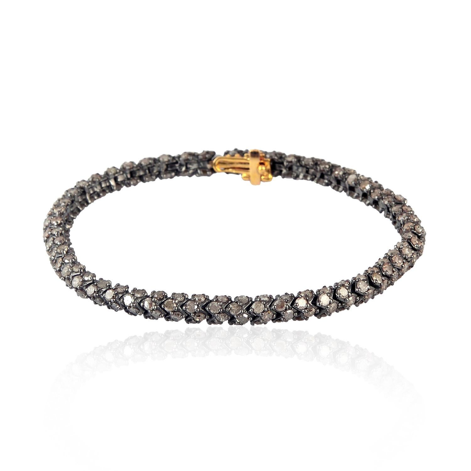 Mixed Cut 7.74 ct Diamond Bracelet Made In 14k Gold & Silver For Sale
