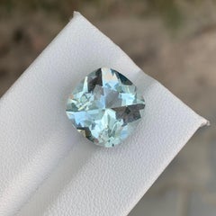 7.75 Carat Natural Loose Aquamarine Cushion Cut Gemstone