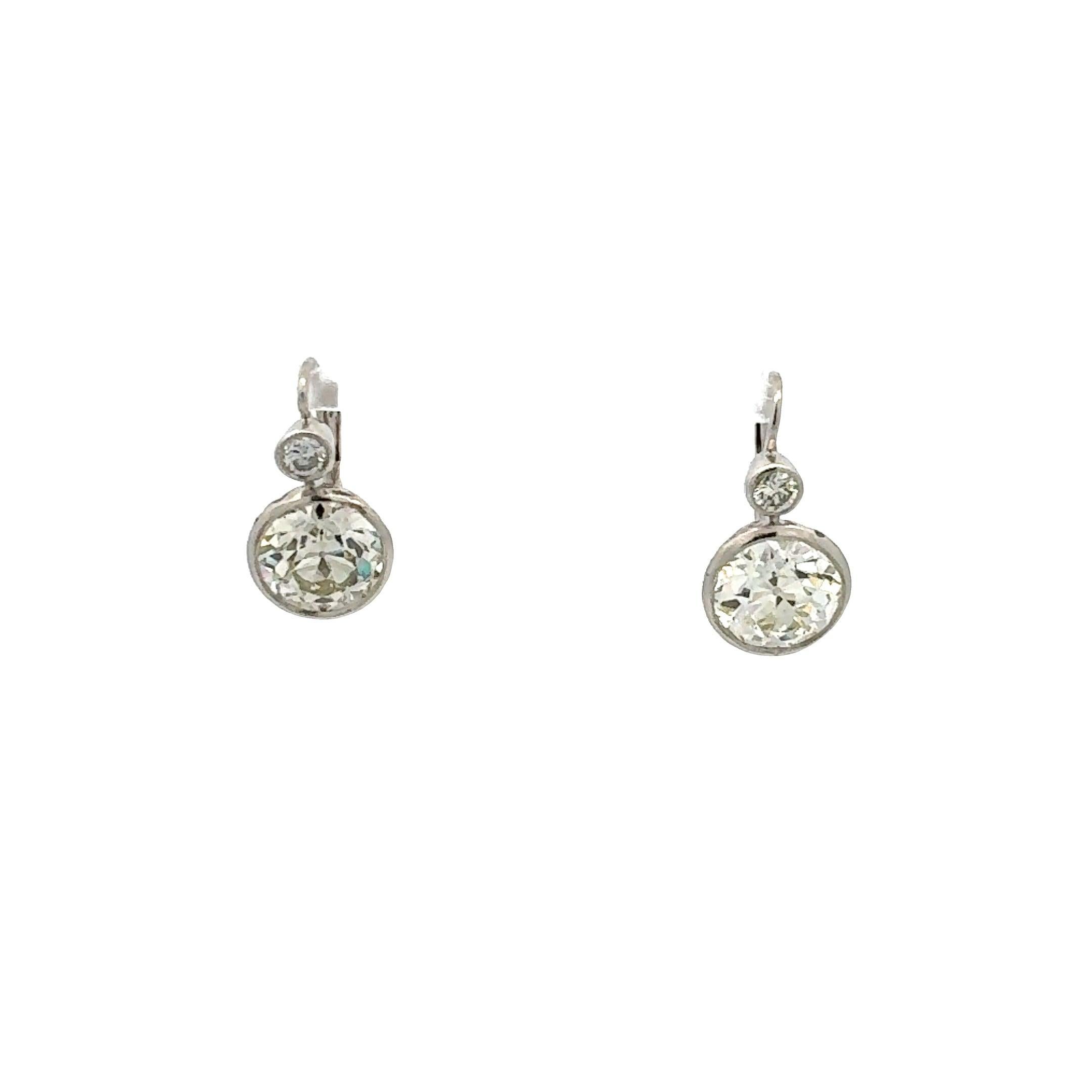 Women's 7.75 Carat Old European Cut M VS1 Diamond 14 Karat White Gold Leverback Earrings For Sale